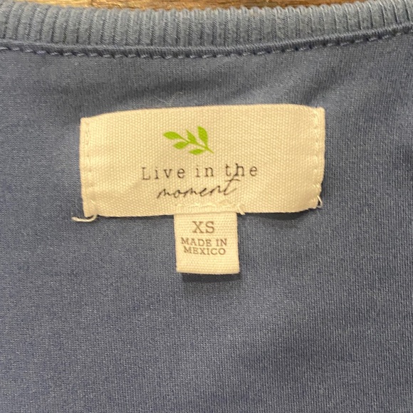 3 for $10
Elegant Blue Ribbed Tank Top - Picture 2 of 2